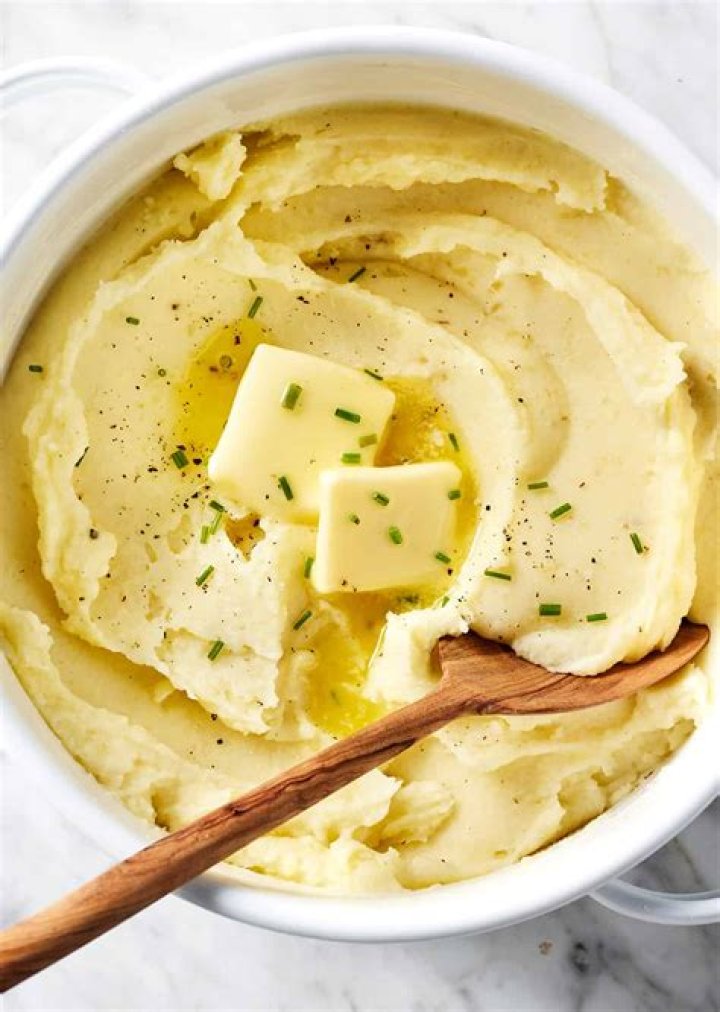 What can I put on top of mashed potatoes?